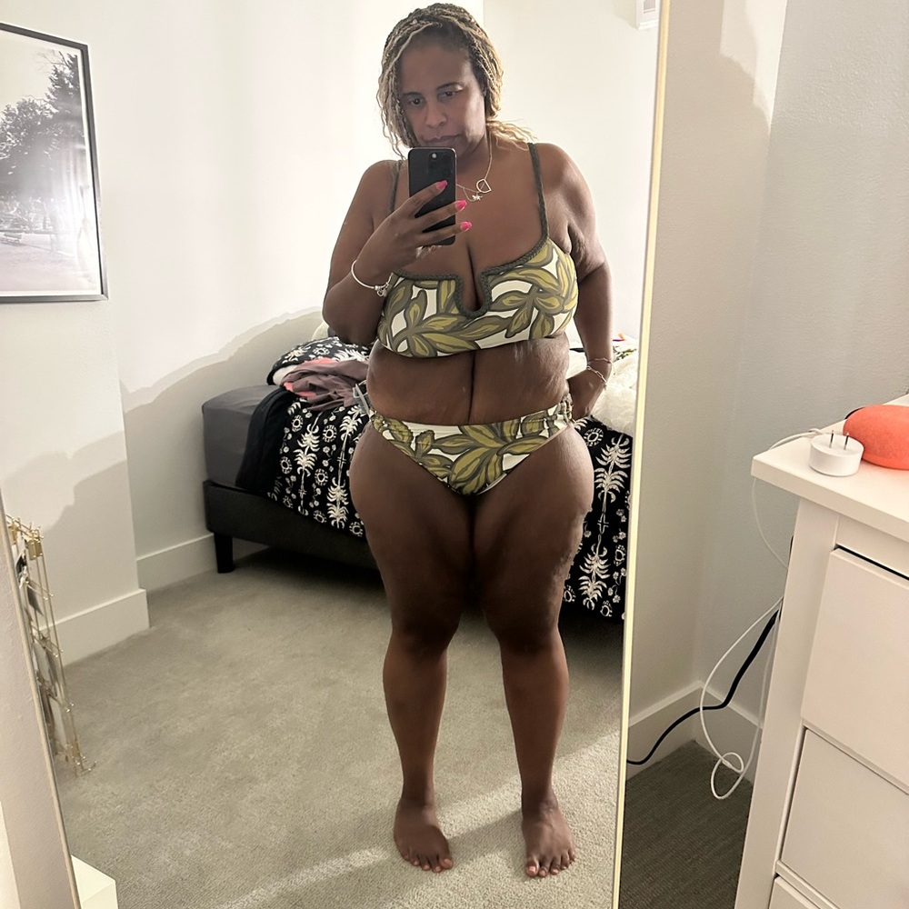 Super cute bikini!